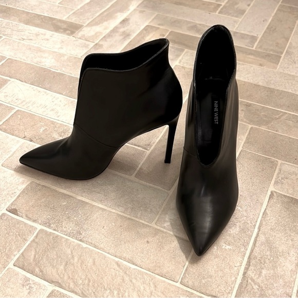 NWOT - Nine West Tila Dress Booties - Picture 1 of 6